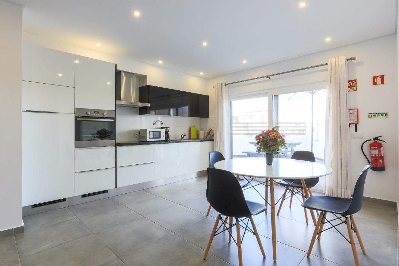בליאל Vitamin Sea, The Terrace Apartment מראה חיצוני תמונה