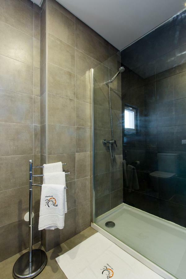 בליאל Vitamin Sea, The Terrace Apartment מראה חיצוני תמונה