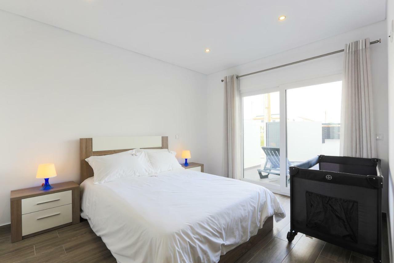 בליאל Vitamin Sea, The Terrace Apartment מראה חיצוני תמונה